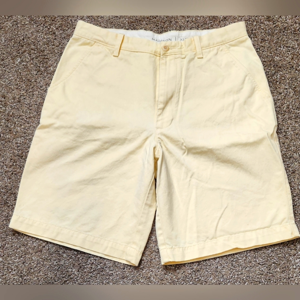 Madison men’s shorts Yellow 32W